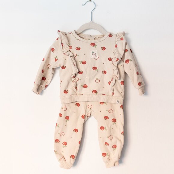 Rabbit + Bear apple set - Picture 1 of 5